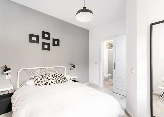 Svl - Sunny And Bright Apartment At Historical Center