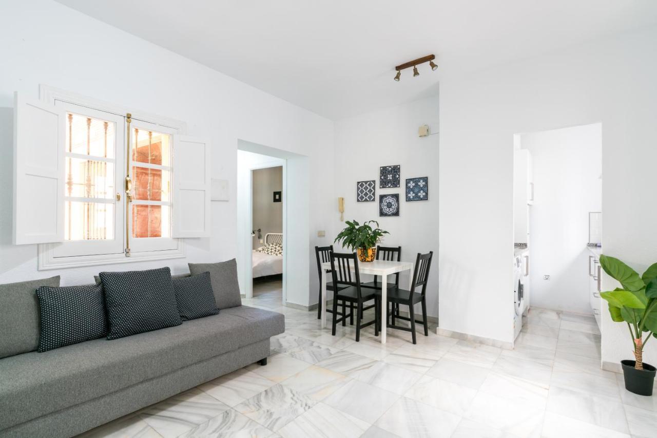 Svl - Sunny And Bright At Historical Center Apartment *